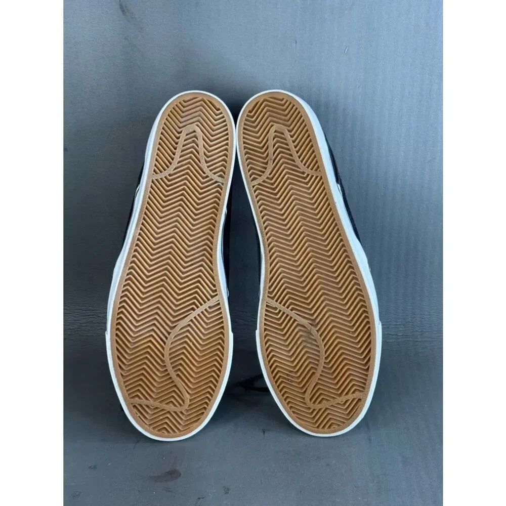 Nike gently used
